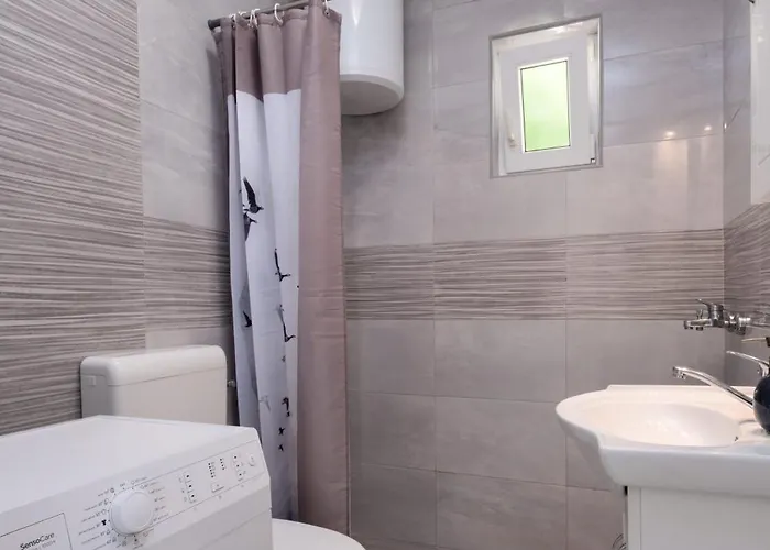 公寓 Lucky Bay - Comfort & Terrace Vibes 米利尼