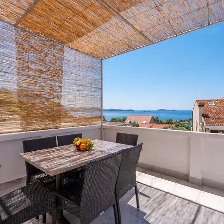 아파트 Lucky Bay - Comfort & Terrace Vibes